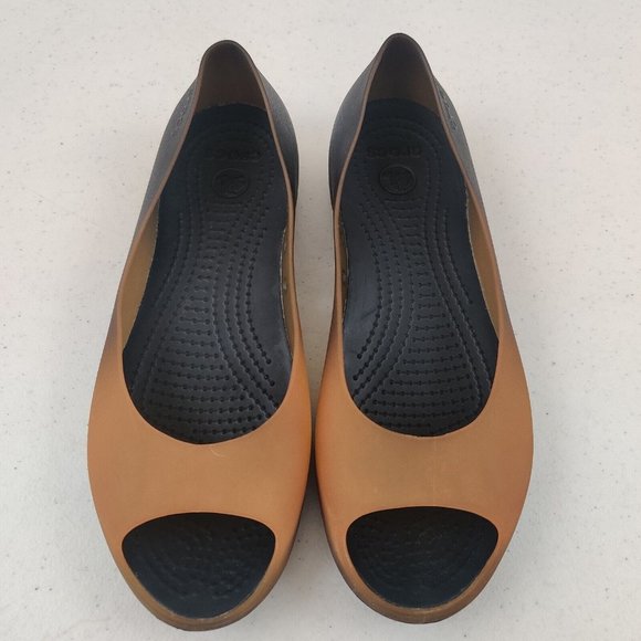 CROCS Women's Carlie Flat Size 6 Orange & Black Rubber Open Toe Slip On Shoe - Picture 6 of 8